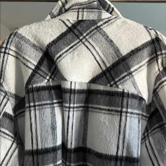 Carbon38 XS Plaid Oversized Jacket - Picture 9 of 9